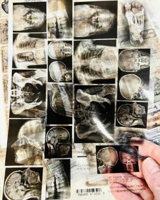 Art Alchemy - Behind Closed Doors - Transparent foil paper A5 1 feuille 15X21